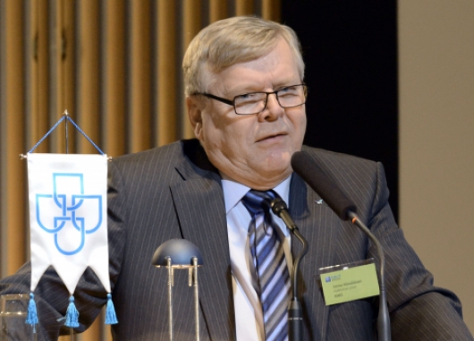 Polemiikki-lehti – Miksi kunnat ulkoistavat toimintojaan ilmaiseksi?