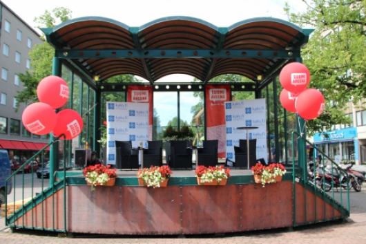 Hallitus vs. oppositio – Kesäterät käyttöön SuomiAreenalla