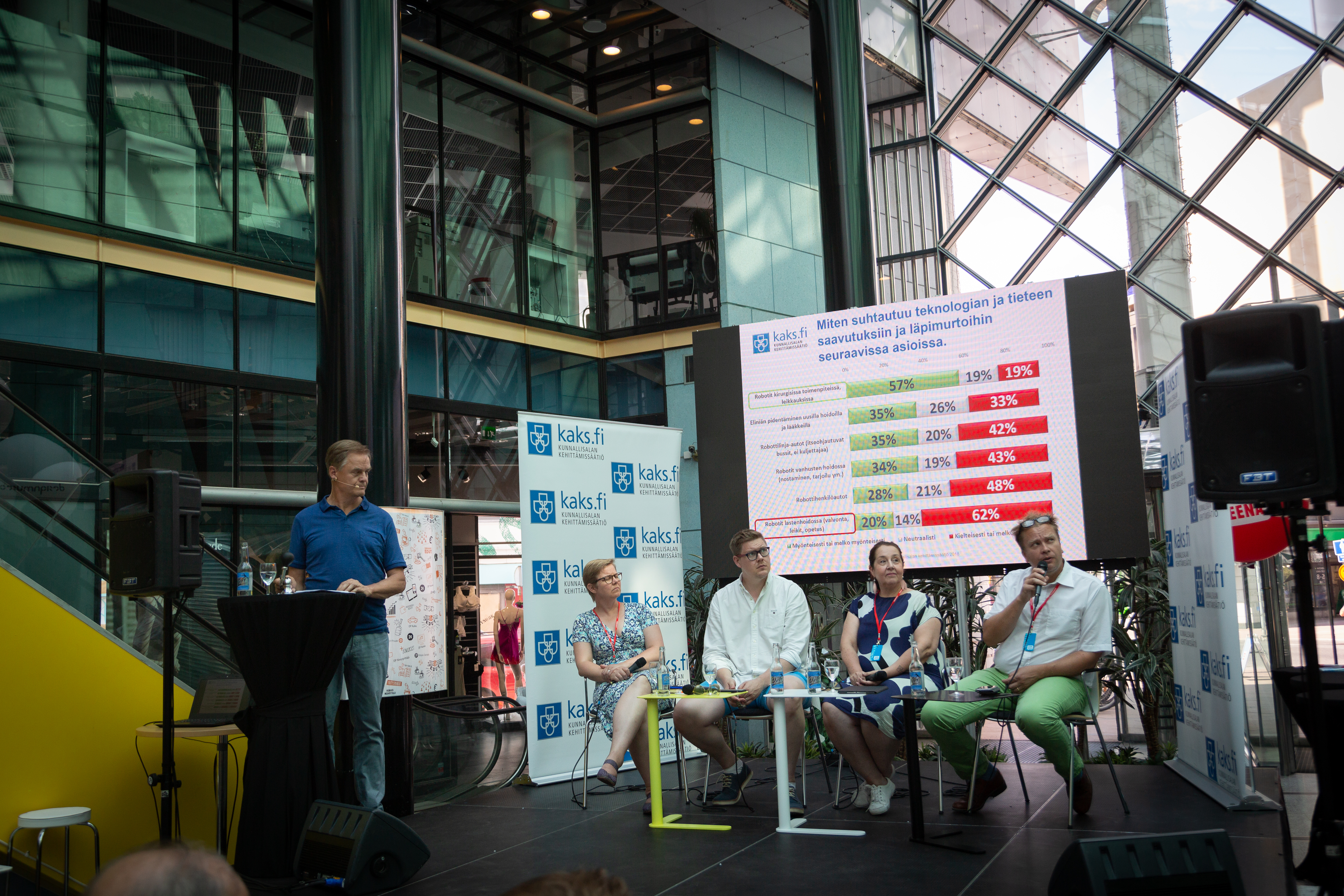 Hallitus kohtasi opposition Suomi Areenassa:  Ei kannatusta blokkivaaleille – eduskuntavaaleihin käydään kuten ennenkin