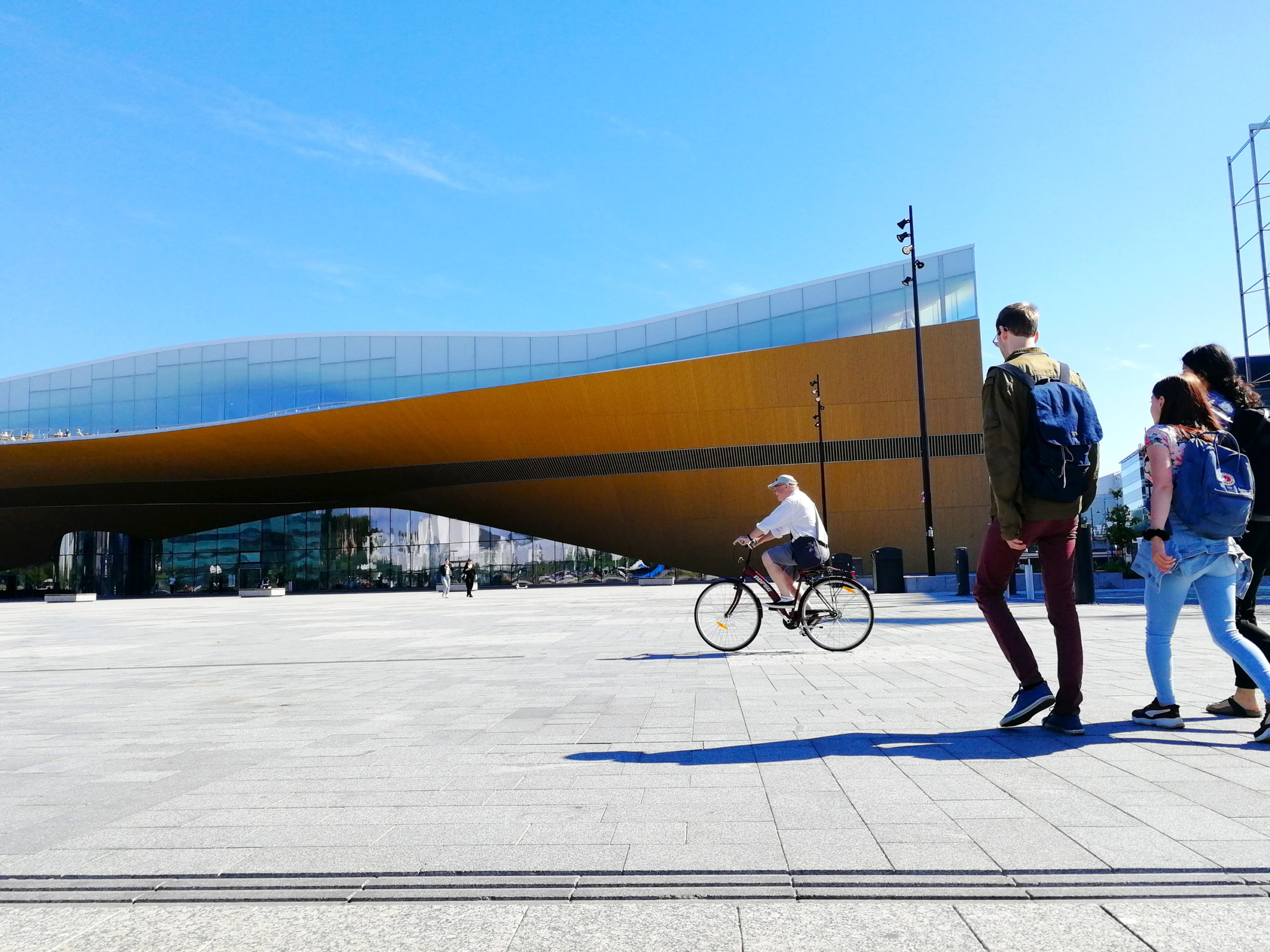 Kansalaiset kuntien tulevaisuudesta: Talouden rattaat pyörimään – selvä ei kuntaliitoksille