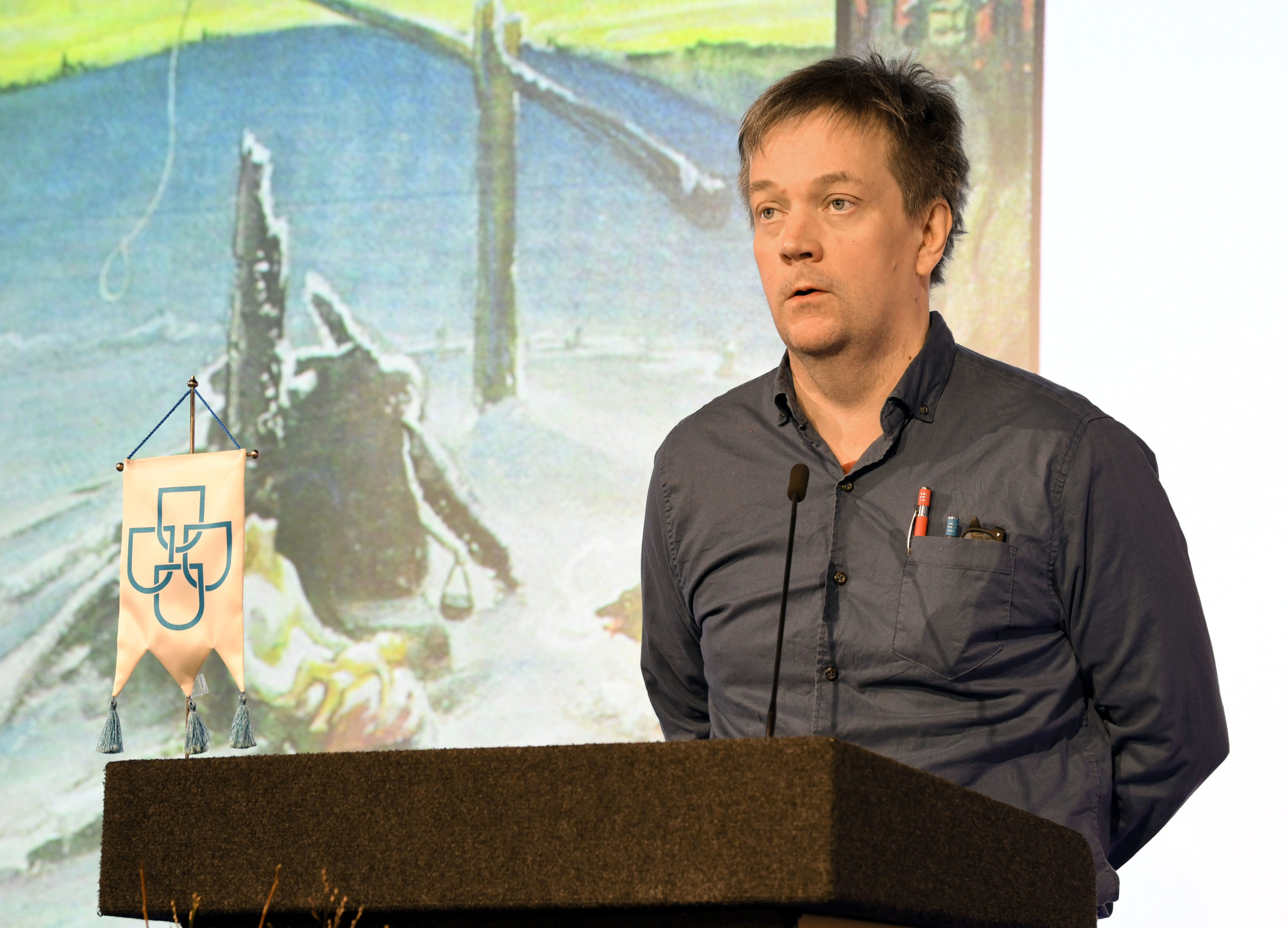 Hyvinvointi on historian valossa onnenpotku, tykitti historioitsija Teemu Keskisarja KAKSin seminaarissa